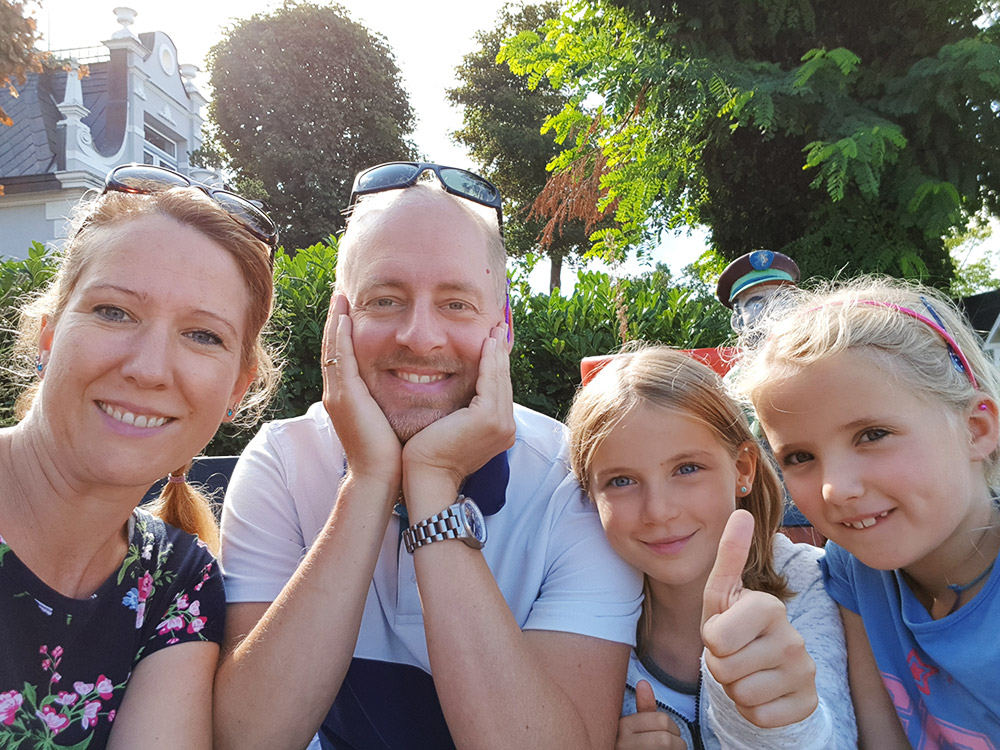 Anja Bartz (left) with her family